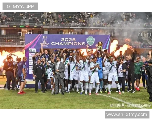 全球足球巨星同台亮相合影聚集足球历史巅峰时刻全明星阵容共襄盛宴 全球足球巨星同台亮相合影聚集足球历史巅峰时刻全明星阵容共襄盛宴